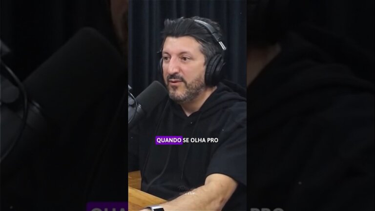 AS LUZES DO NÁVIO #aviõesemúsicas #curiosidades #navio — Transcript